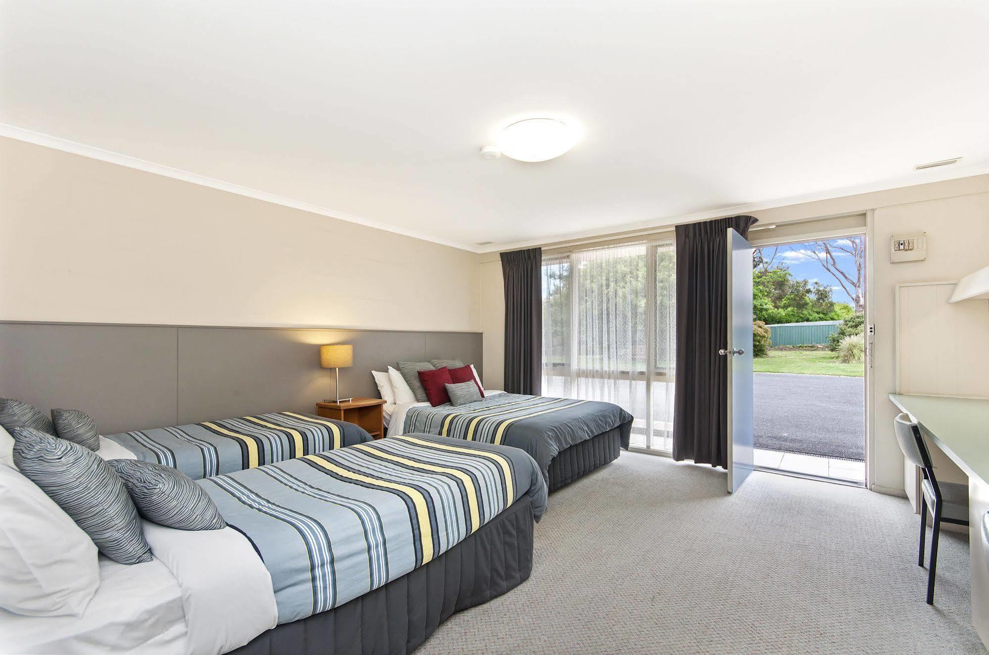 Melaleuca Motel Портленд Экстерьер фото