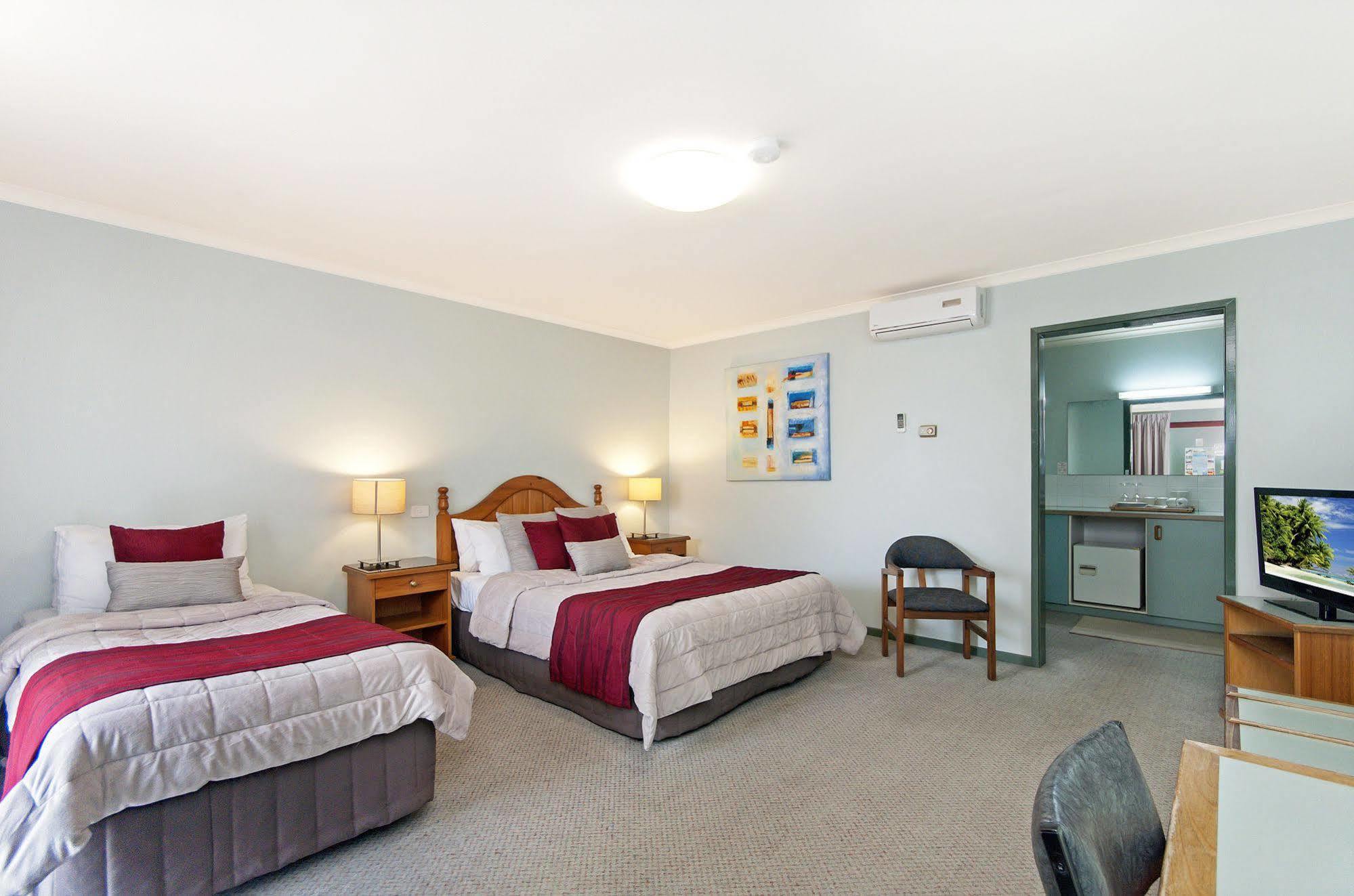 Melaleuca Motel Портленд Экстерьер фото
